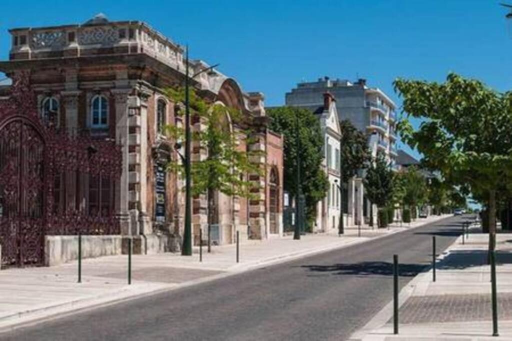 Suite Premium Le Figaro 2 Épernay Esterno foto