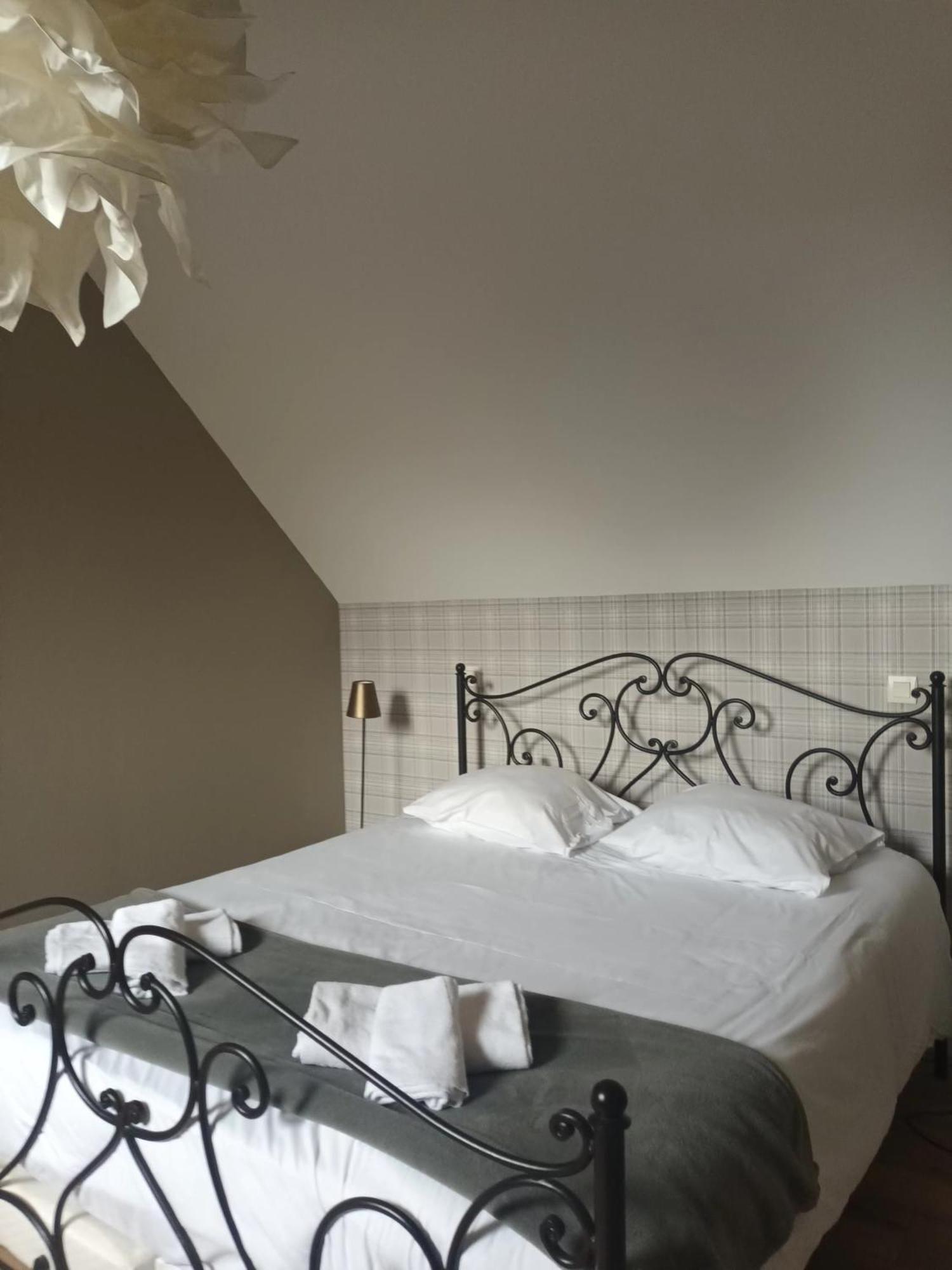 Suite Premium Le Figaro 2 Épernay Esterno foto
